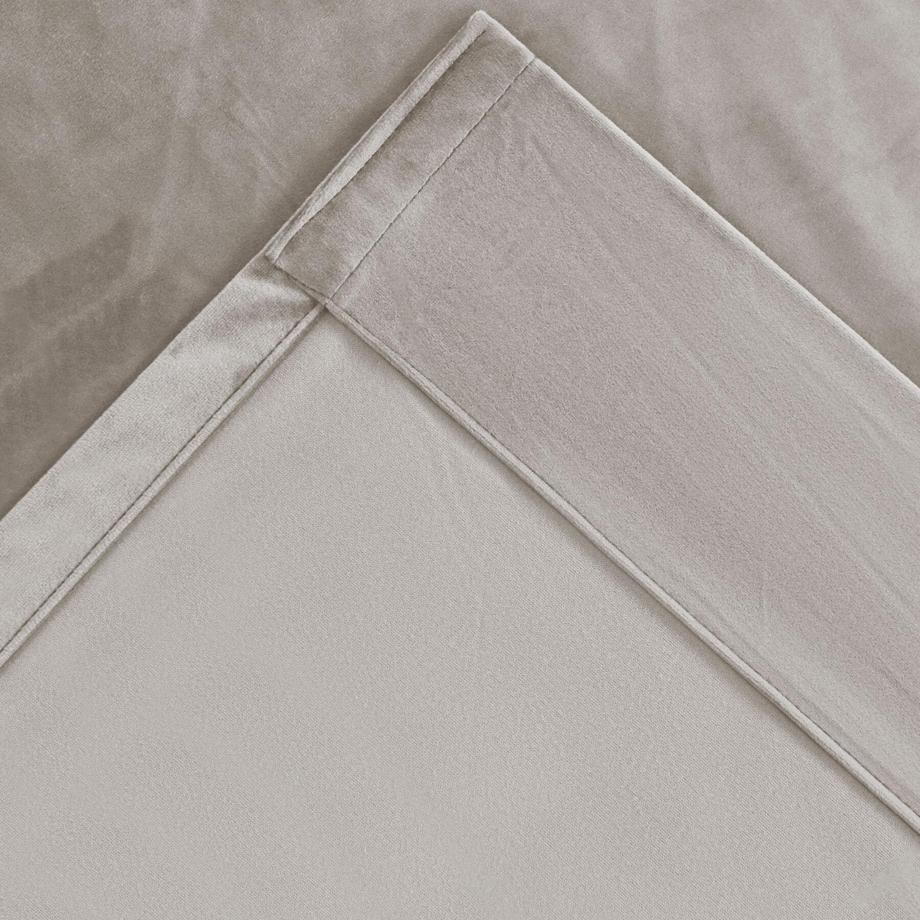 Cololeaf-Christmas-Soft-Luxury-Velvet-Blackout-Drapes-Thermal-Curtains-Silver-Grey_4 - Cololeaf